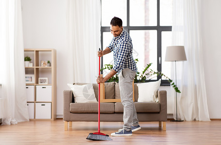 开荒保洁 扫除旧尘，开启全新工作环境